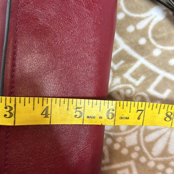 Bueno Deep Wine Satchel Bag - Picture 10 of 12